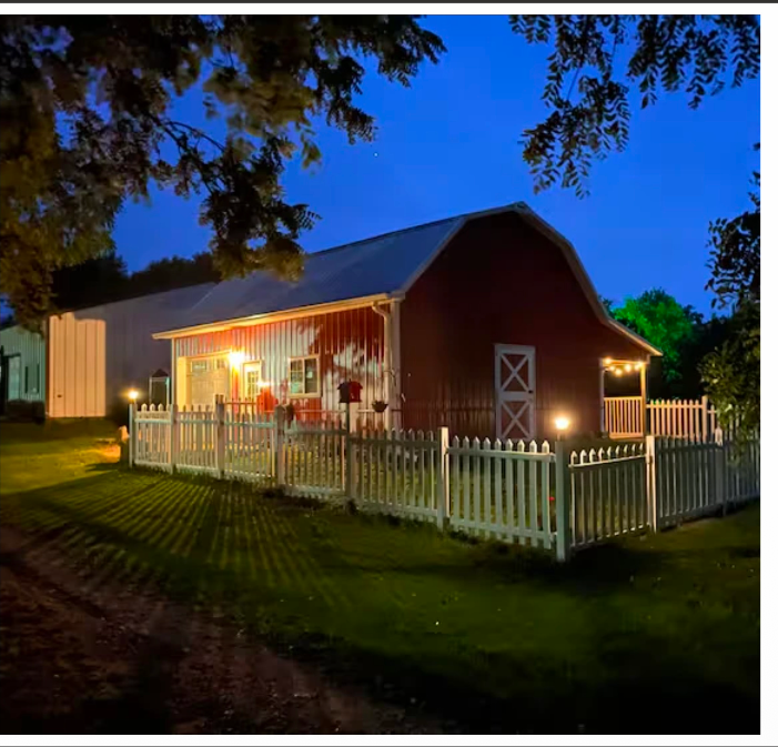 Red Barn Airbnb.png